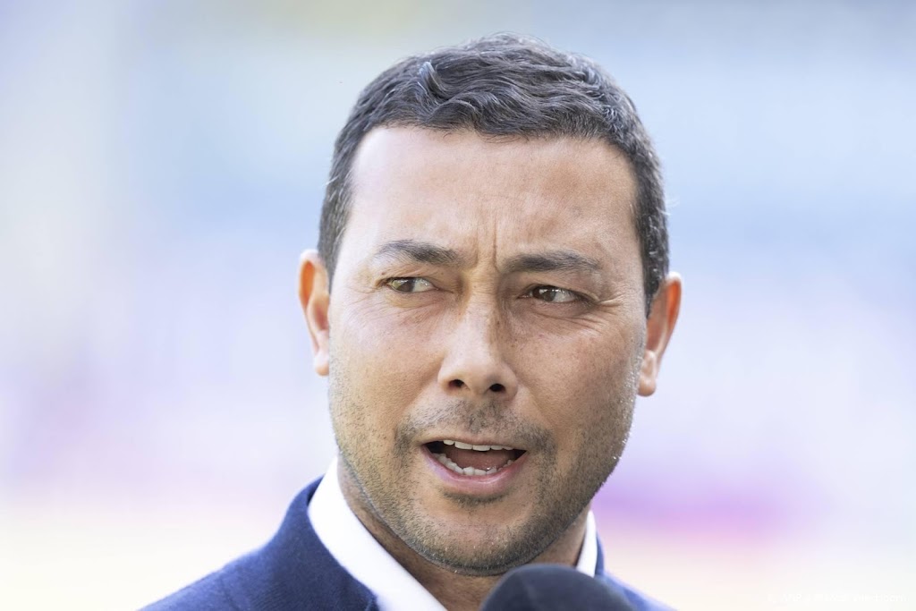 Denny Landzaat se je pridružil Ajaxu kot pomočnik trenerja Freda Grima