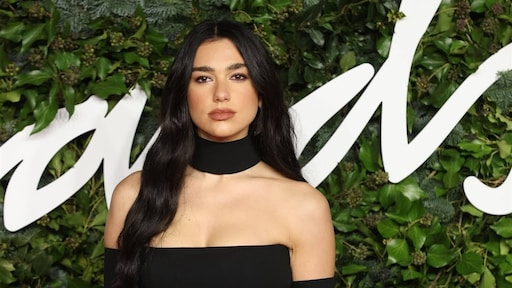 Dua Lipa, Penélope Cruz en Roger Federer co-hosten Met Gala