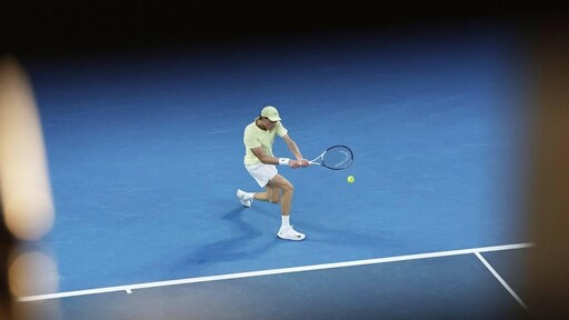 Favoriet Sinner overtuigend naar achtste finales in Melbourne