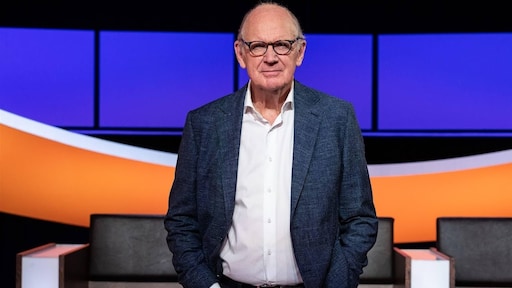 Philip Freriks houdt toespraak tijdens Nationale Herdenking