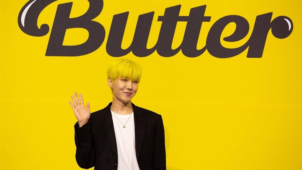 Ook BTS-lid J-Hope begint aan dienstplicht: fans nemen afscheid