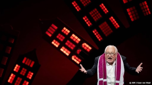 Youp van 't Hek gepikeerd over afscheidscadeau BNNVARA