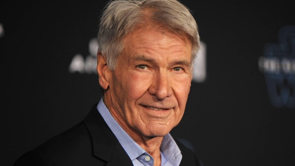 Harrison Ford brengt bezoekje aan circuit Silverstone