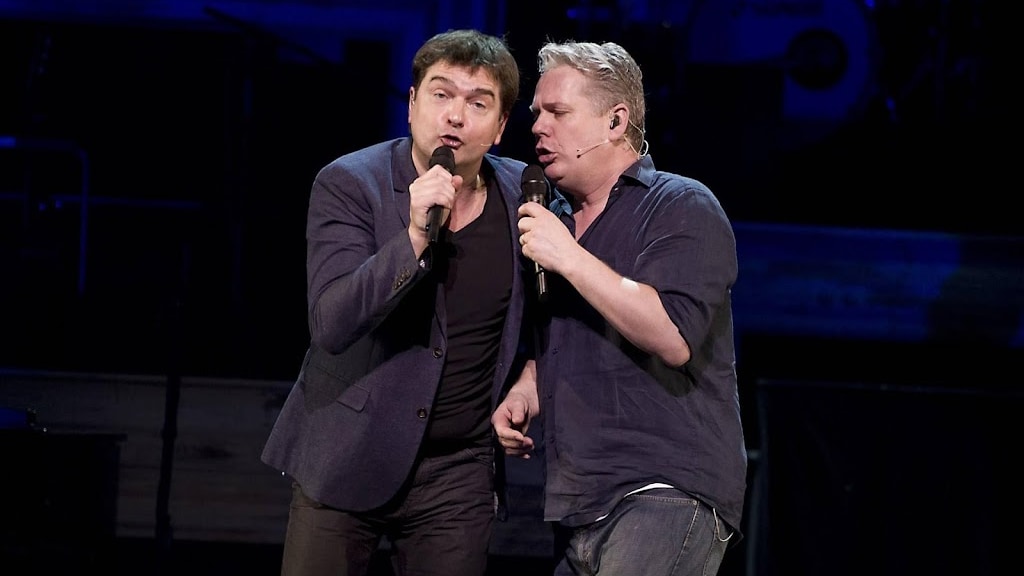 Acda en de Munnik verrassen fans met gratis concert in Vondelpark