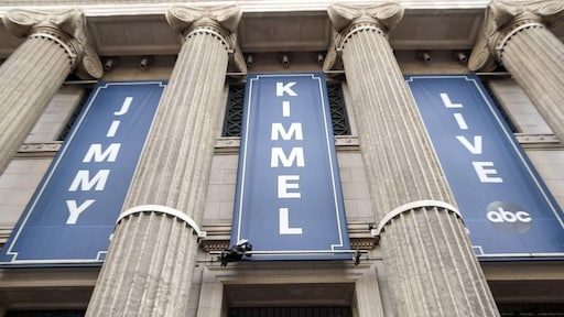 Schrijversvakbonden steunen Jimmy Kimmel en zijn schrijvers