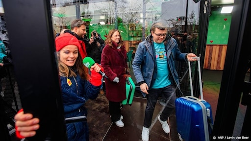 Angela Schijf sluit 3FM-dj's op in Glazen Huis