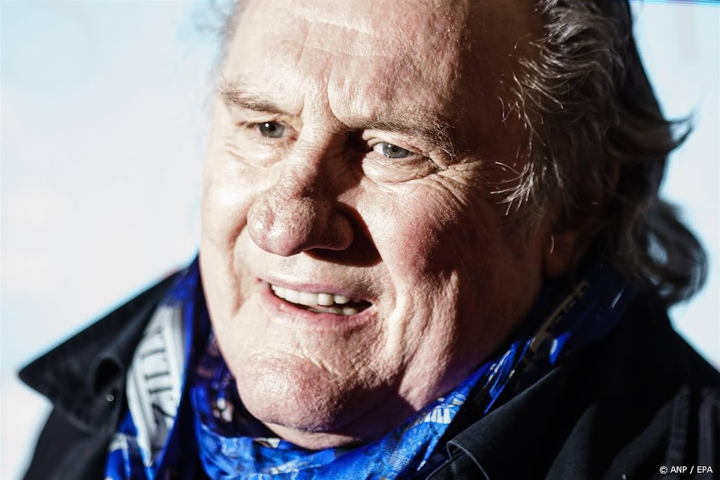 Misbruikzaak tegen Gérard Depardieu uitgesteld tot maart 2025