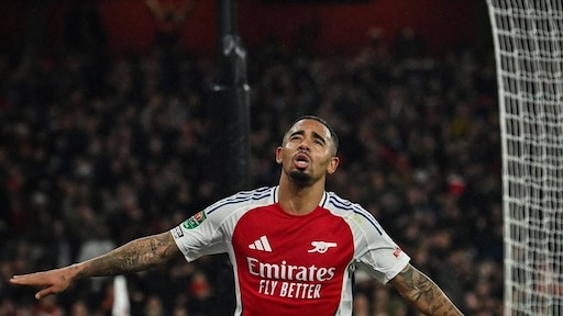 Gabriel Jesus helpt Arsenal naar de halve finales van de League Cup