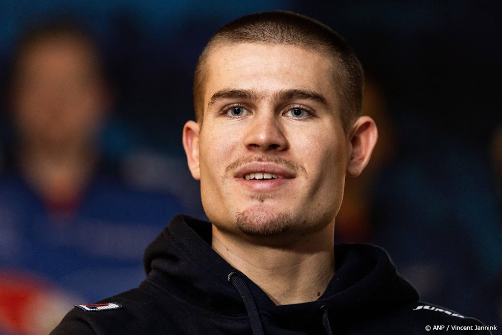 Wennemars start op OKT op drie afstanden ondanks liesblessure