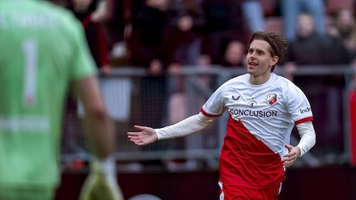 Deense middenvelder Jensen langer bij FC Utrecht