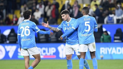 Napoli verslaat AC Milan en bereikt finale Italiaanse Supercup