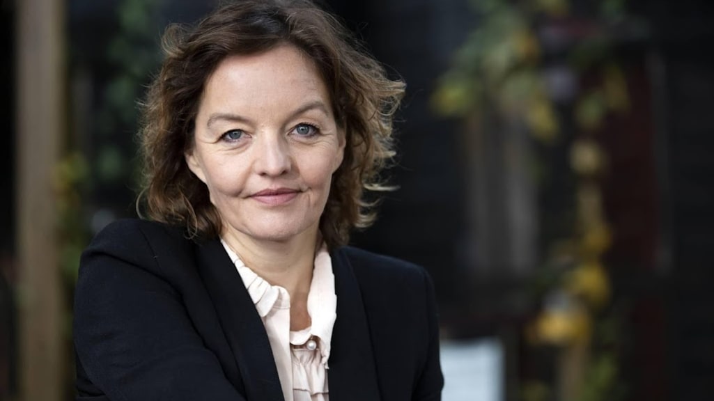 Sanne Wallis de Vries zelf niet bij Kapsalon Theater vanwege corona