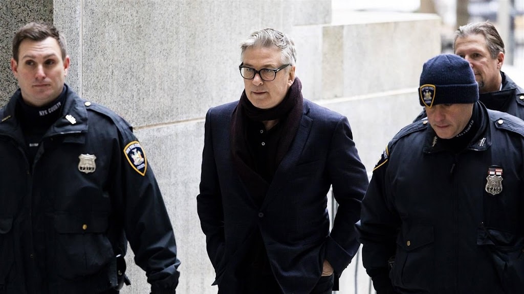 Familie Halyna Hutchins klaagt Alec Baldwin en producers Rust aan