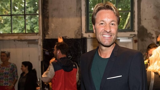 Viktor Brand schuift emigratie plannen op de lange baan