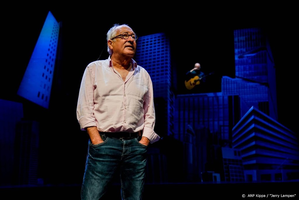 Youp van 't Hek in ziekenhuis opgenomen met coronavirus