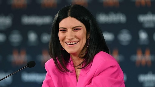 Laura Pausini test positief op corona na finale songfestival