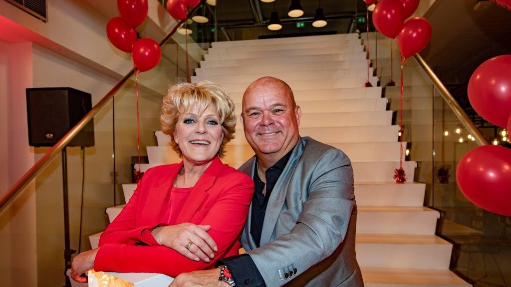 Paul de Leeuw en Simone Kleinsma maken samen kleine voorstelling