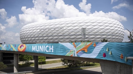 München wil EK-stadion bij duel Hongarije uit protest in regenboogkleuren