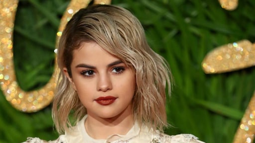 Zelfde tattoo voor Selena Gomez en vrienden