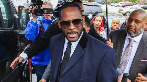 Advocaat R. Kelly: 'De meisjes kwamen zelf op hem af'