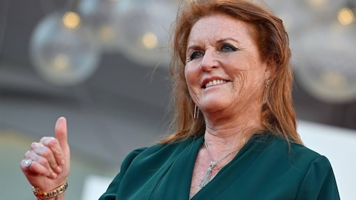 Sarah Ferguson reikt natuuraward uit aan Ellie Goulding: 'Voel me vereerd'