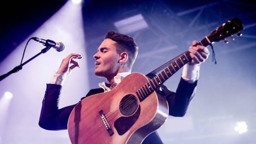 Douwe Bob geeft virtueel vrijdagmiddagconcert