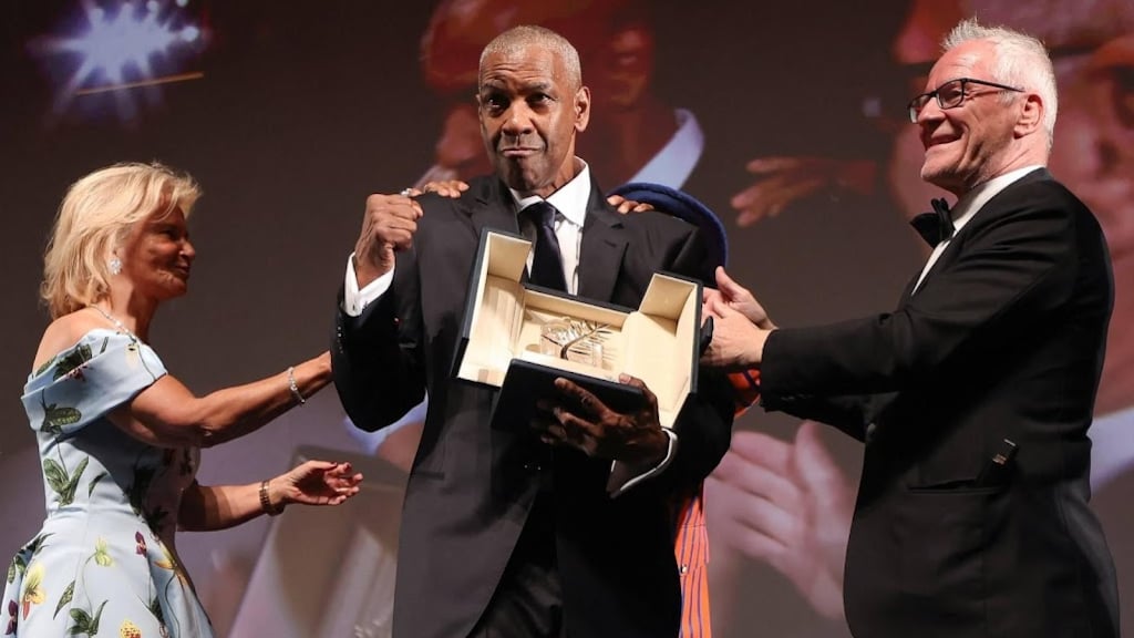 Denzel Washington op het filmfestival in Cannes verrast met ere-Palm