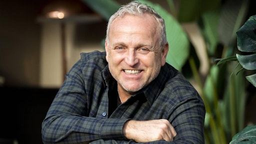 Gordon blikt in podcast terug op inbraak in Blaricumse villa: 'Seksspeeltjes lagen op de piano'