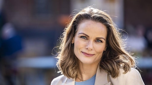 Angela Schijf in tv-spektakel rond Dagboek van een Herdershond