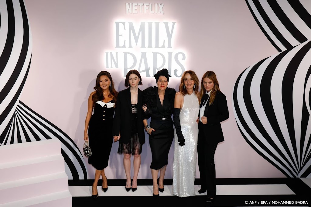 Vijfde seizoen Emily in Paris half december te zien