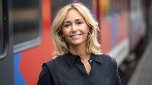 Wendy van Dijk presenteert wéér een datingshow