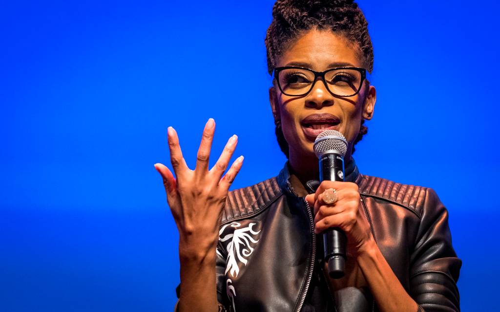 VARAGids verliest abonnees door Sylvana op de cover te zetten