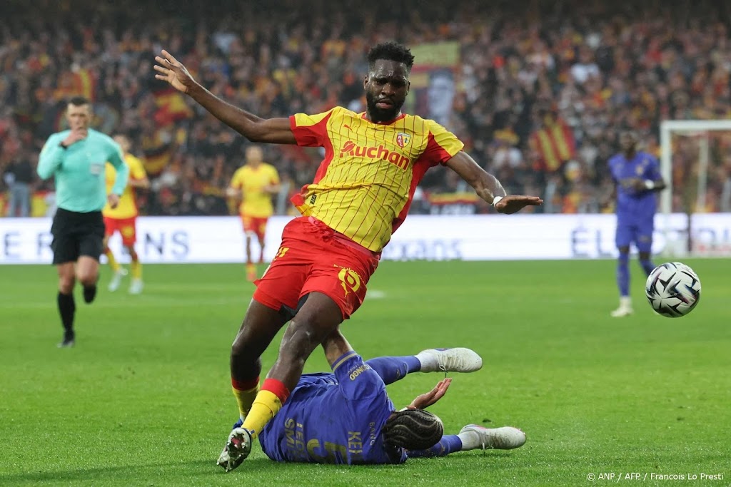Koploper RC Lens verliest thuis van AS Monaco na 2-0-voorsprong
