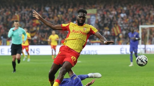 Koploper RC Lens verliest thuis van AS Monaco na 2-0-voorsprong