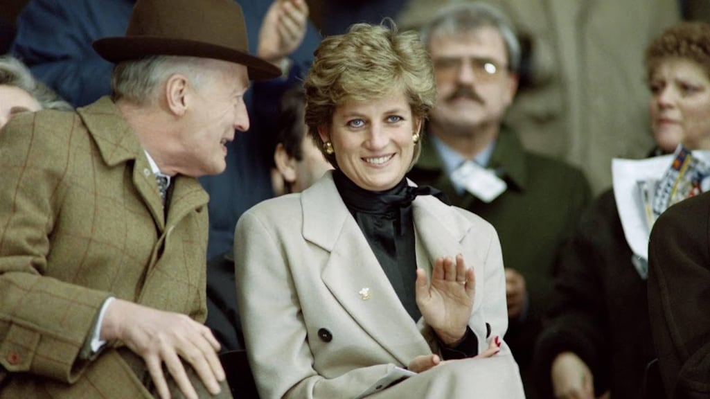 Advocaten prins Harry: 'Kranten onderschepten berichten van Diana'