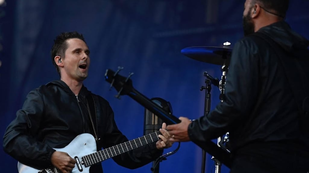 Muse-frontman Matt Bellamy verwelkomt zoontje: 'Hemelse geluk'