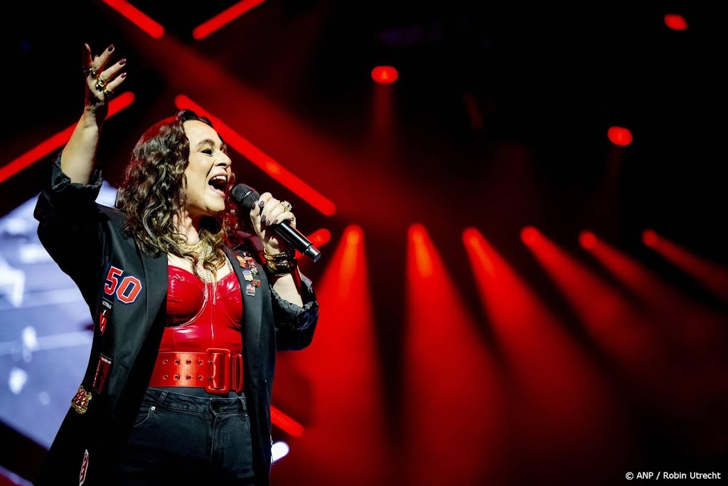 Trijntje Oosterhuis viert jubileum met show in Carré