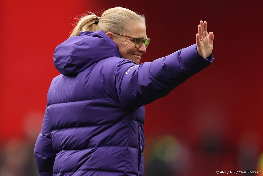 Coach Wiegman ontvangt Vrouwen Eredivisie Oeuvre Award