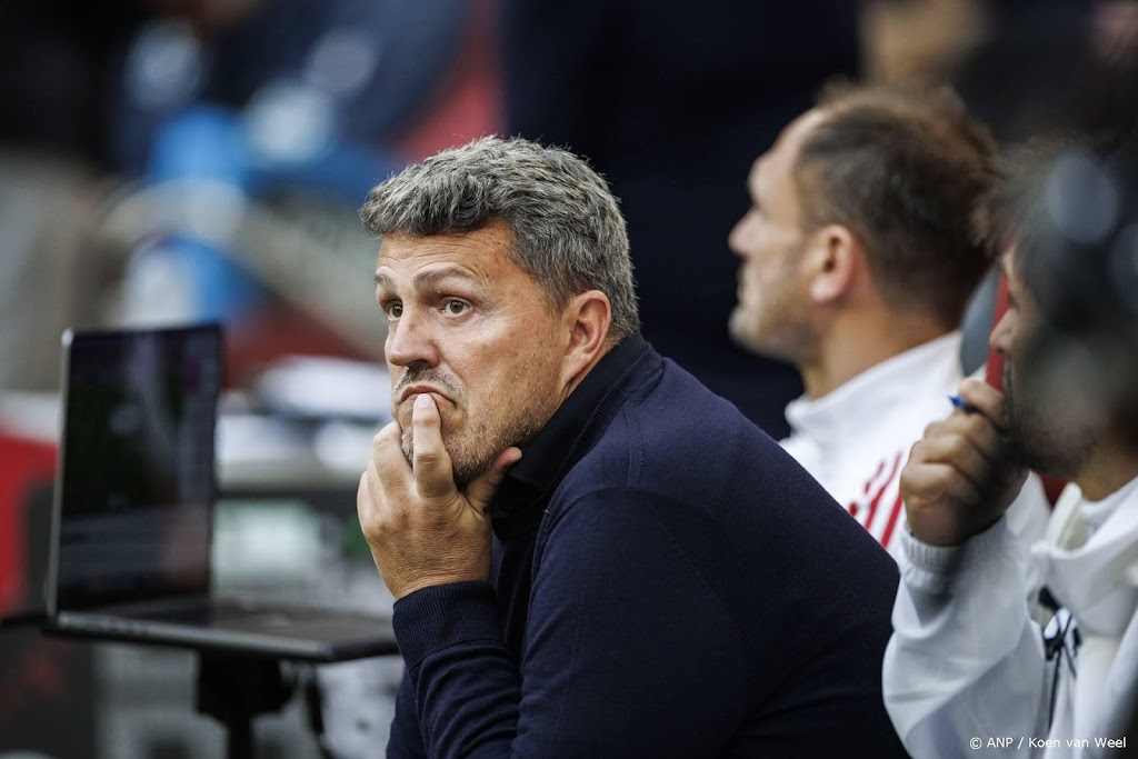Ajax neemt afscheid van trainer GarcÃ­a