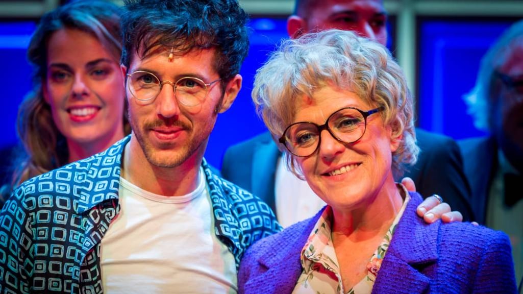 Simone Kleinsma maar liefst 6 maal per week op toneel