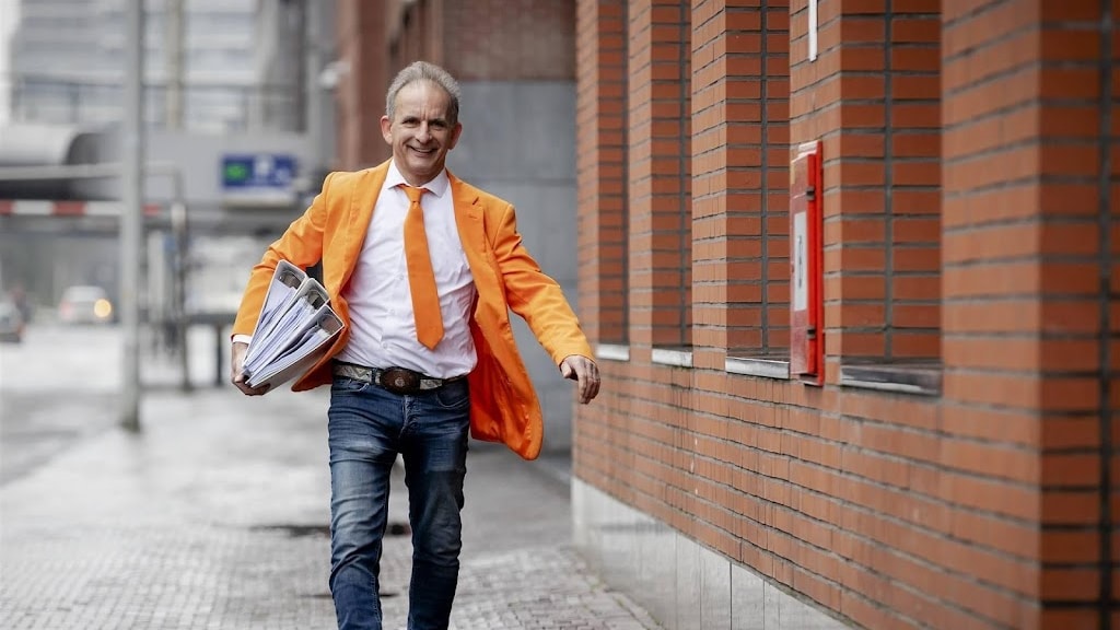 Johan Vlemmix doopt De Feestpartij om tot Burger Bescherming