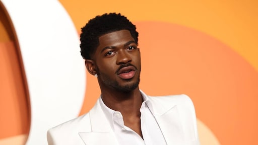 Lil Nas X behandeld in instelling na arrestatie wegens aanvallen agenten