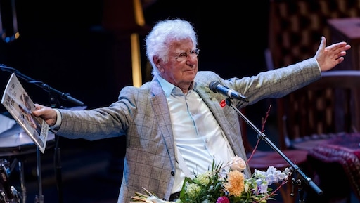 Vrienden en familie nemen afscheid van Gerard Cox