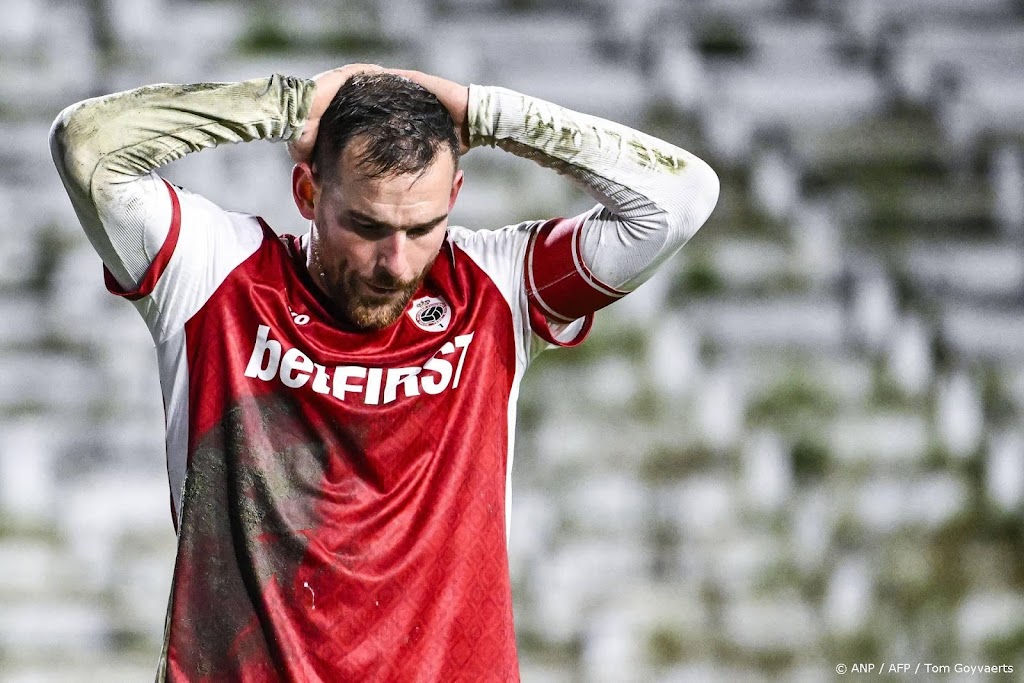 Vincent Janssen, kapetan Royal Antwerpen, začasno odsoten zaradi operacije kolena