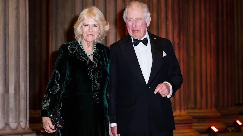 Charles en Camilla te zien in jubileumaflevering EastEnders