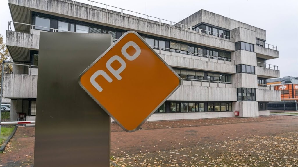 Radiozenders NPO kampen met online storing: 'Wel via FM'