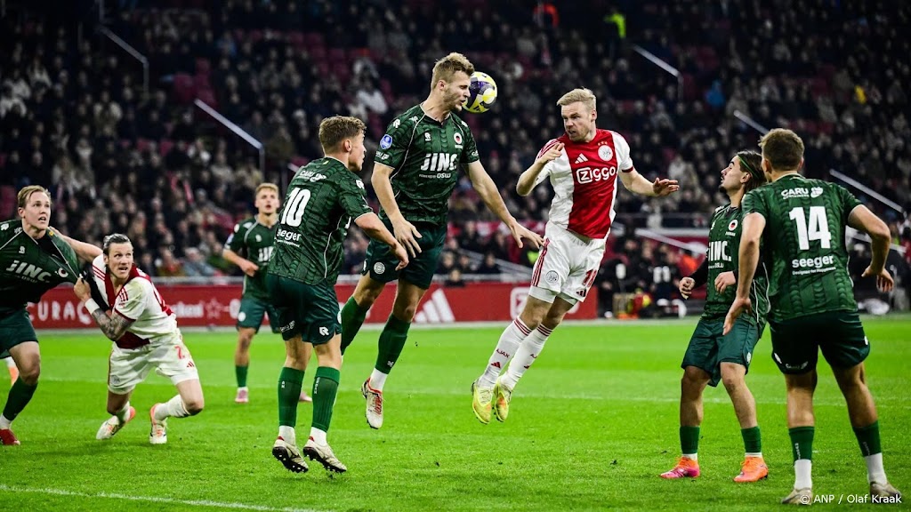 Ajax lovi prvo domačo zmago po koncu septembra proti Excelsiorju