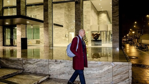 Jelle Brandt Corstius wil in gesprek gaan met Gijs van Dam