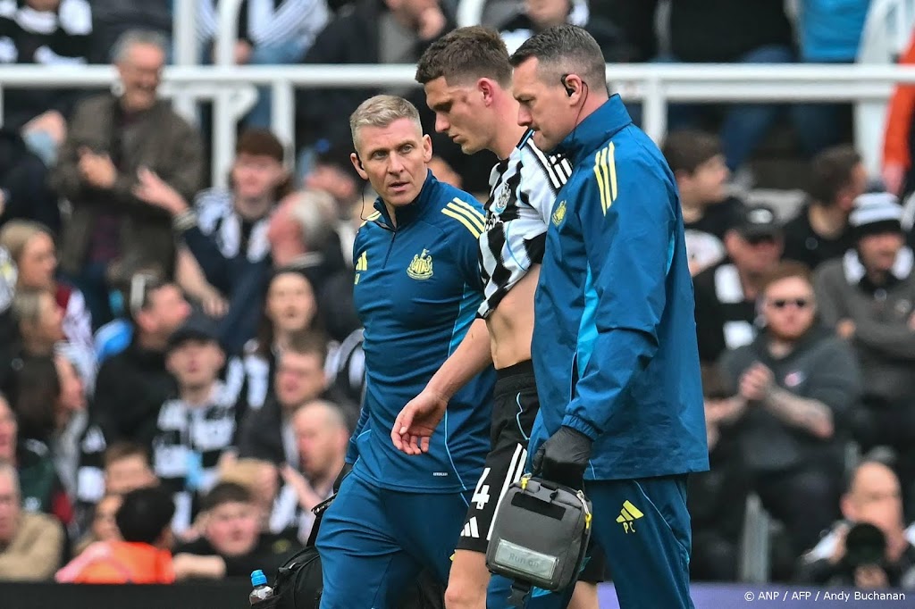 Verdediger Botman succesvol geopereerd aan blessure in gezicht