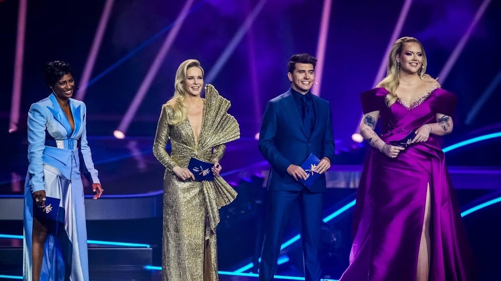 Presentatiekwartet kijkt vol trots terug op songfestival